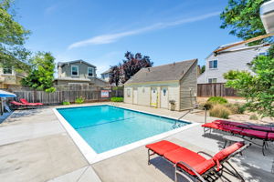 033_1569 Yardley St