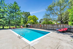 034_1569 Yardley St