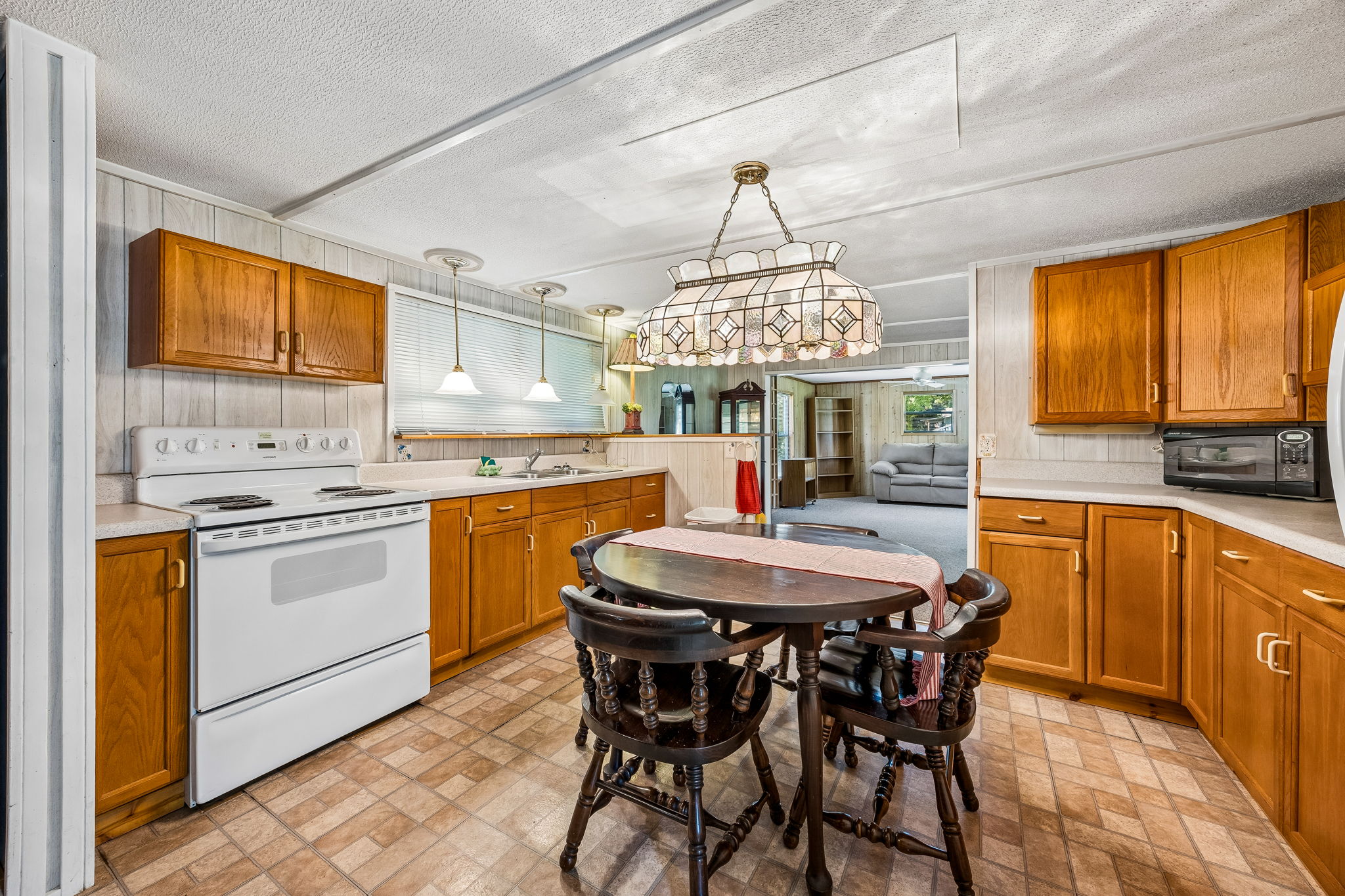 Dining Room/Kitchen