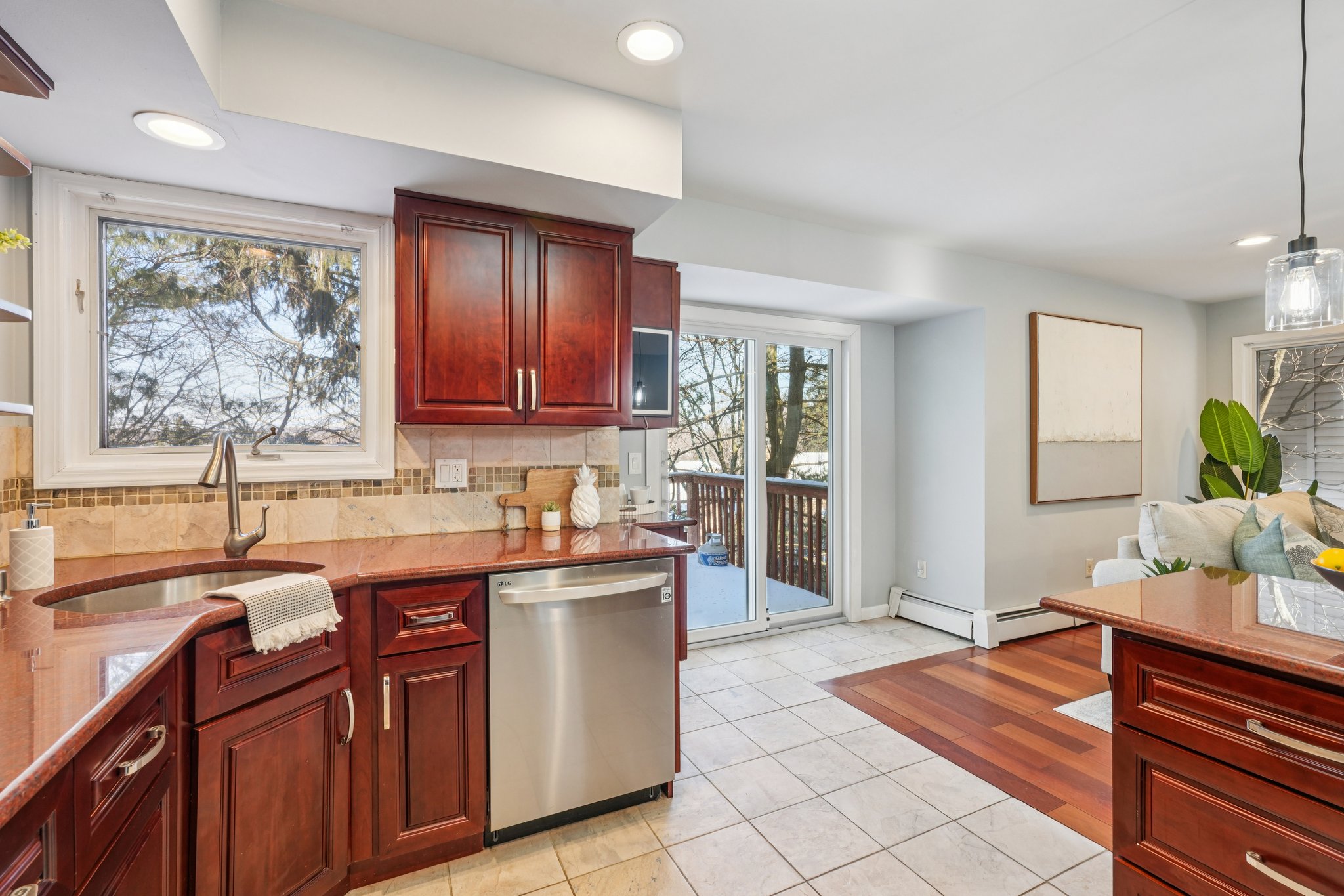 Clarken Dr-S3001-027.jpg