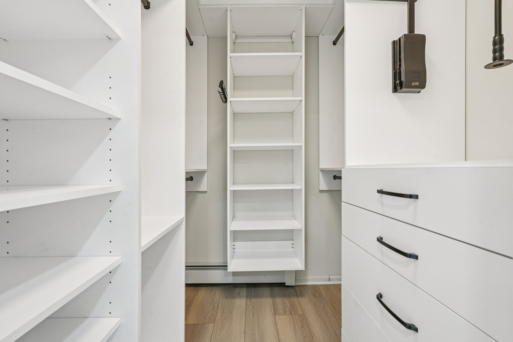 Clarken Dr-S3001-045.jpg