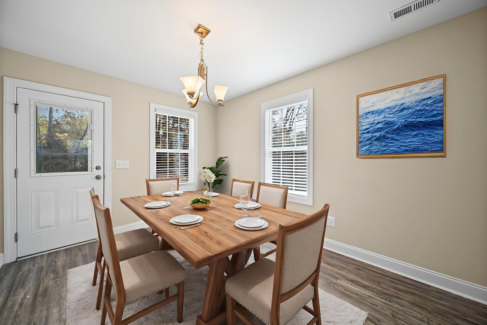 DSC09404_print virtually staged.jpeg