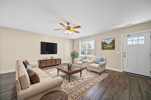 DSC09395_print virtually staged.jpeg