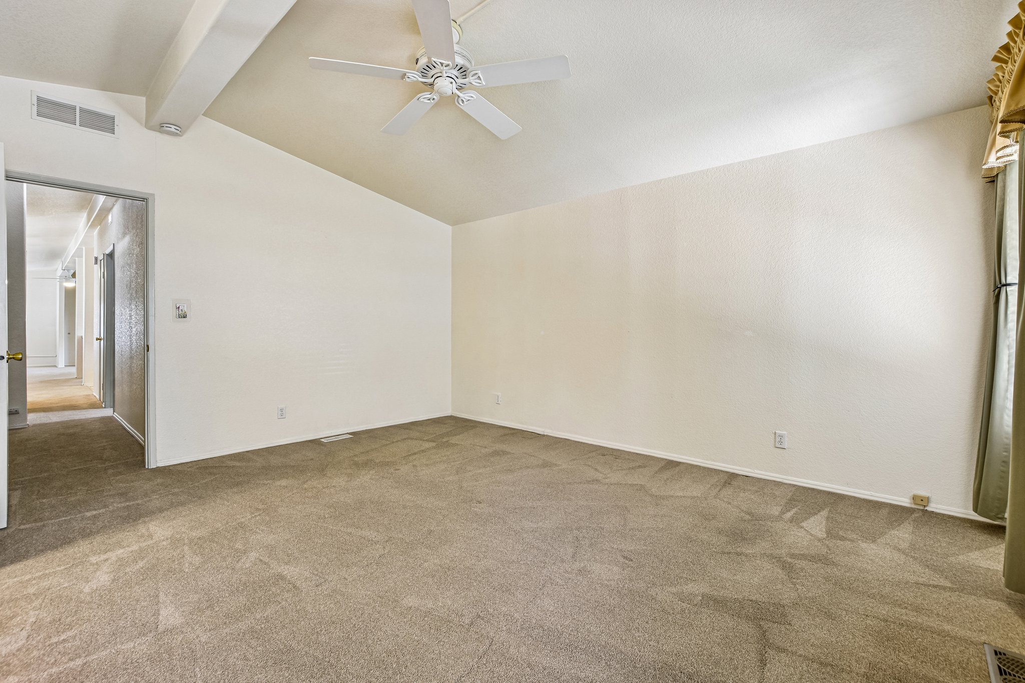 Danielle Way-S2904-018.jpg