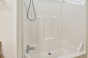 Danielle Way-S2904-015.jpg