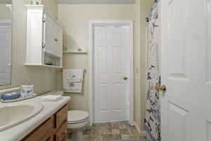  Photo 48