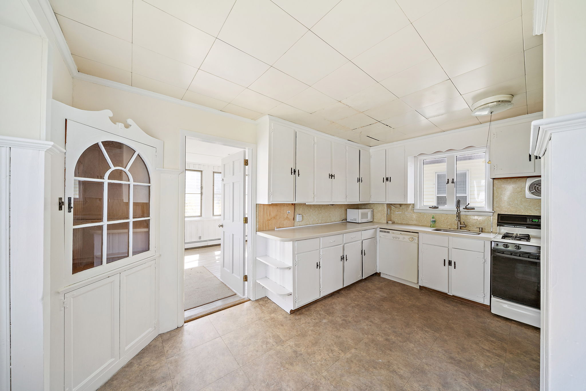 157 Palmer St, Quincy, MA 02169 TMRE Photography