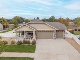  Photo 40