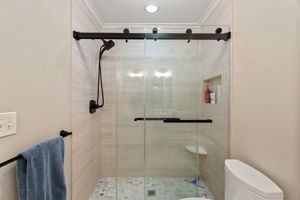  Photo 31