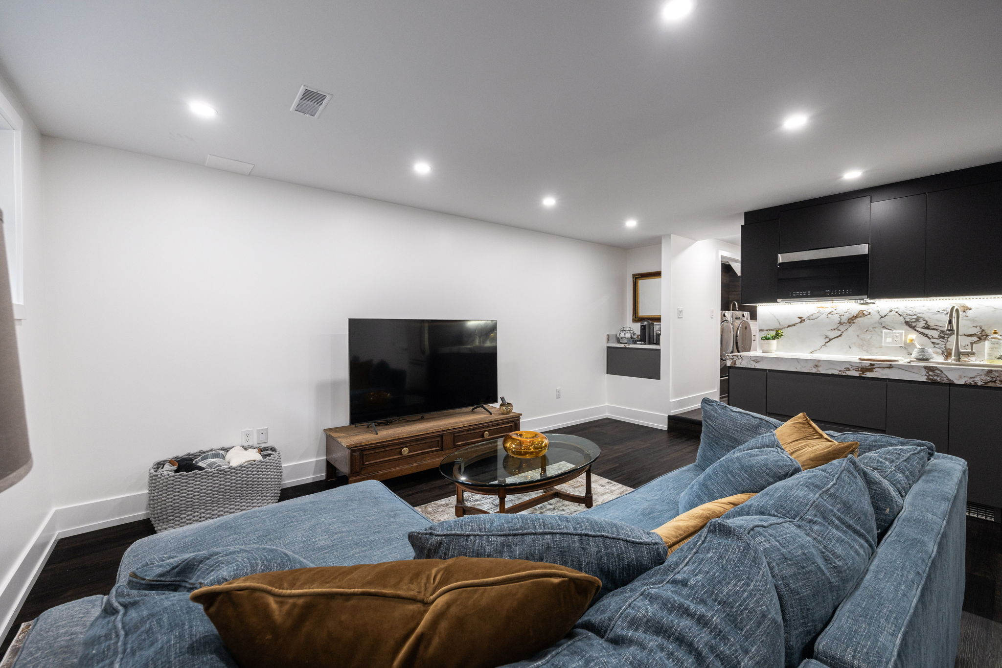 Toronto property showcase — delivered property photograph 5