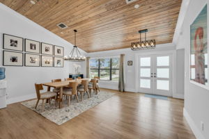 Dining - Foyer