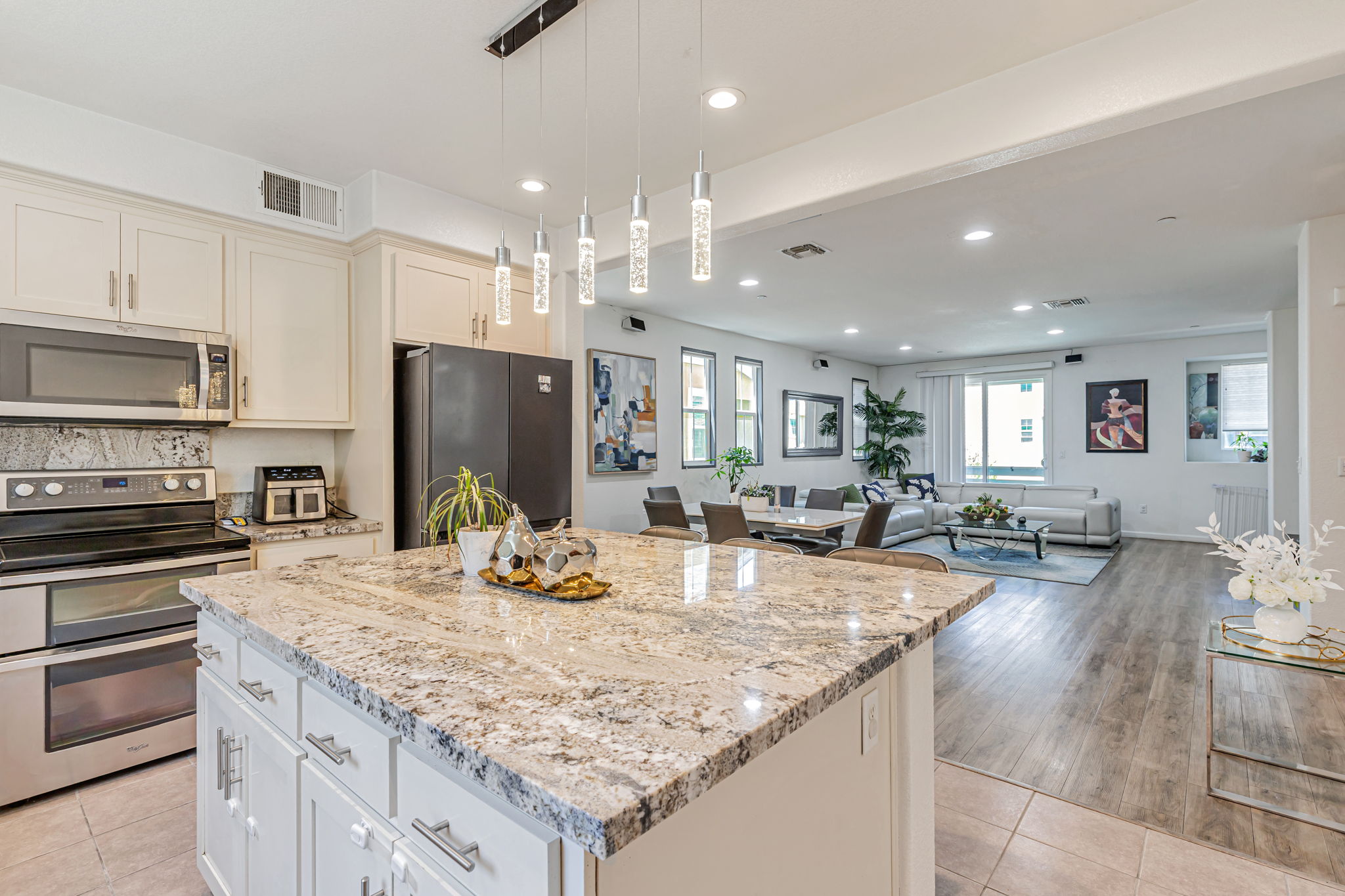 016_157 Triggs Ln