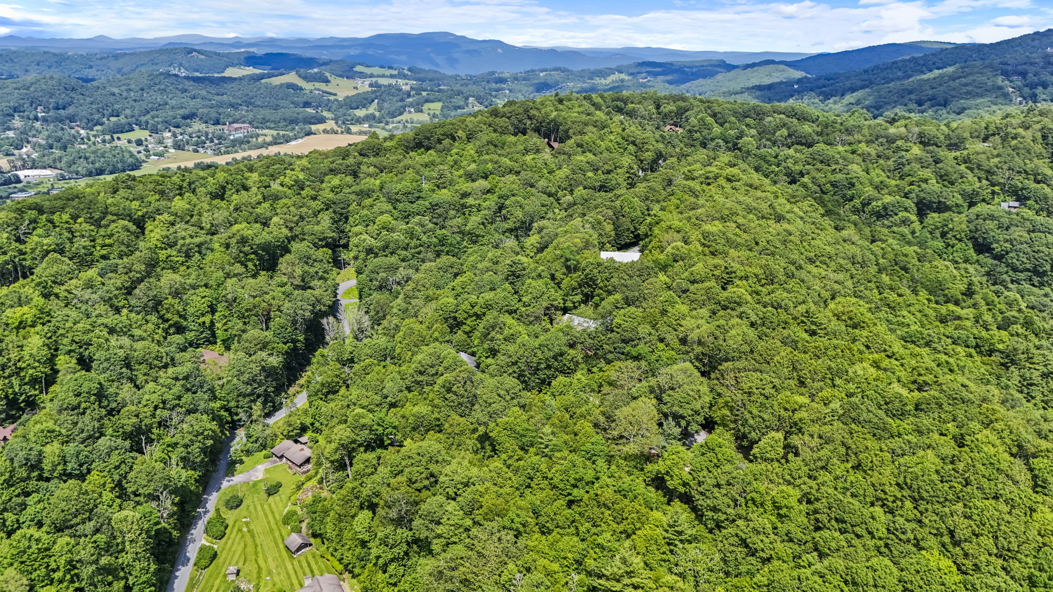 DJI_20250624032822_0989_D