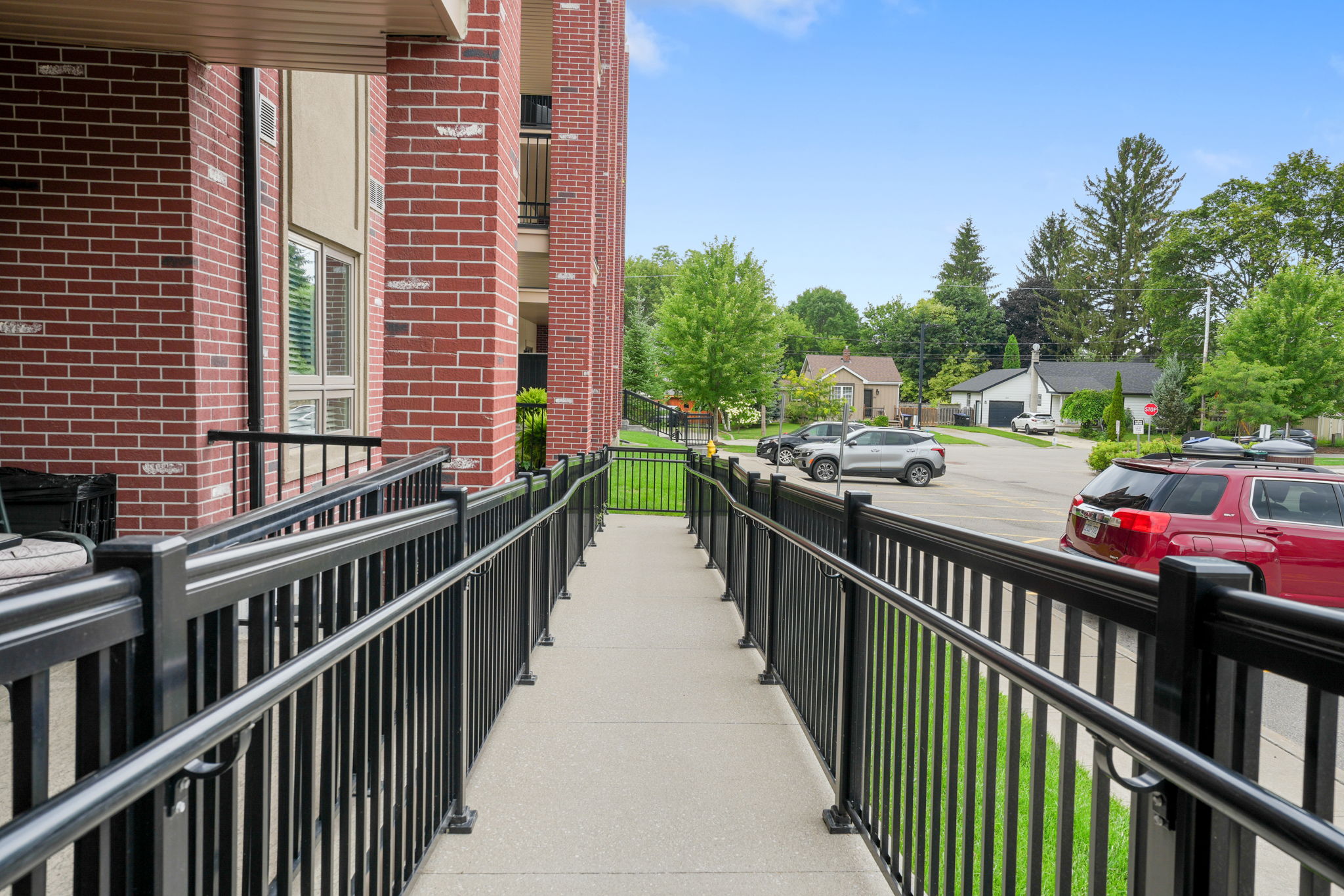  Photo 36