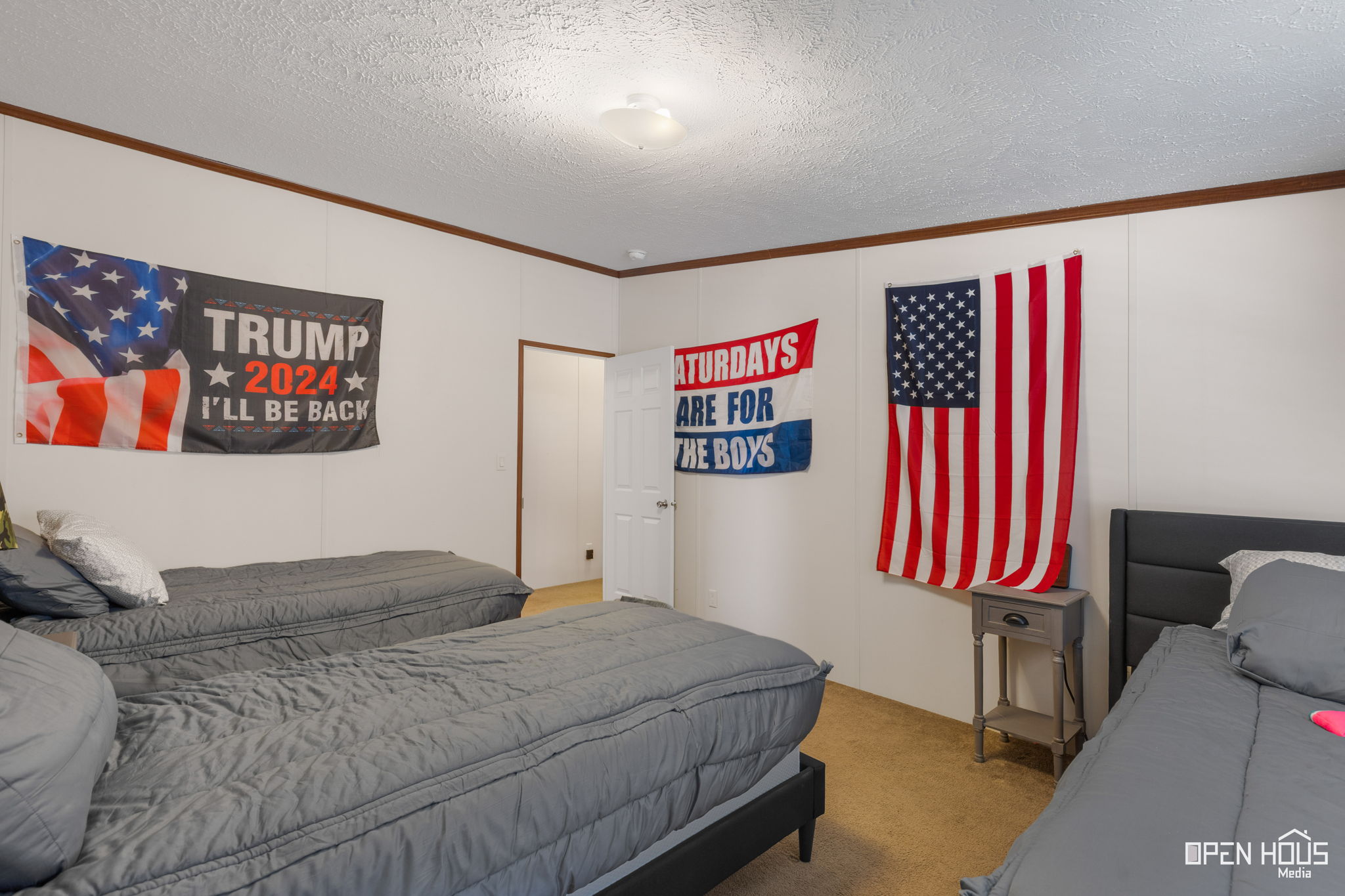  Photo 36