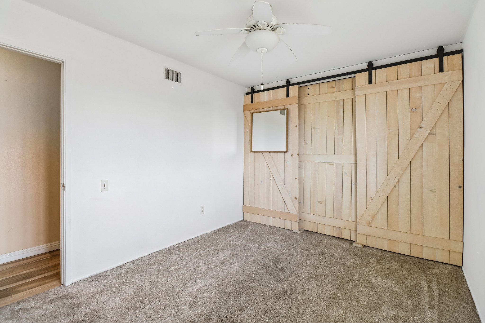 Max Ave-S1206-033.jpg