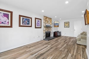 Max Ave-S1206-010.jpg
