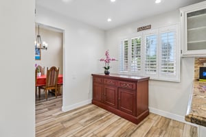 Max Ave-S1206-017.jpg