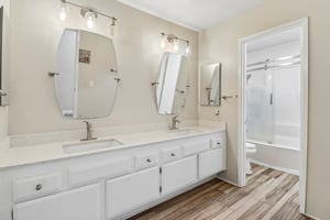 Max Ave-S1206-035.jpg