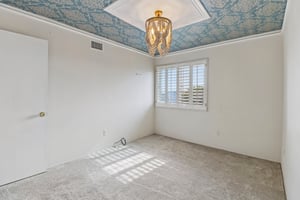 Max Ave-S1206-042.jpg
