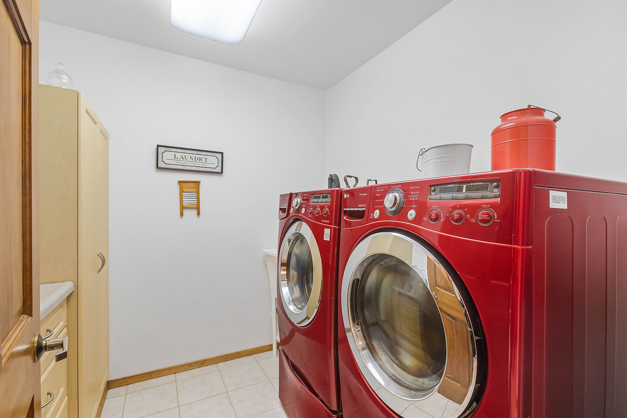 Laundry room on main