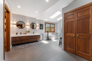 Primary Suite - Bathroom