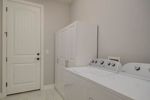  Photo 23