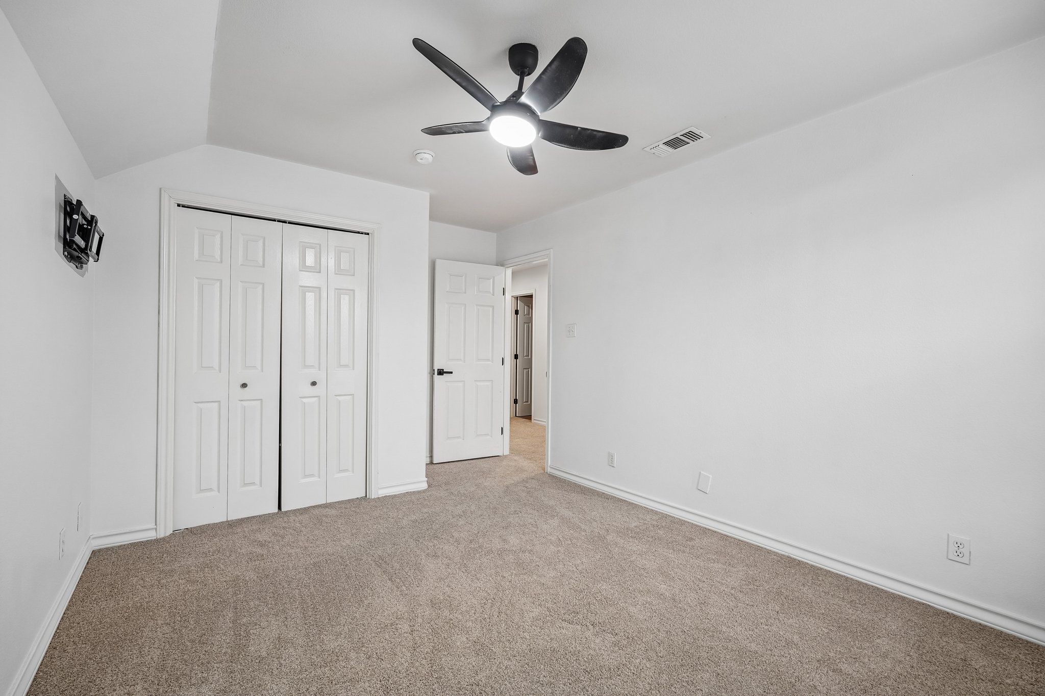 - 15727 Knolldown-S3004-1-003.jpg