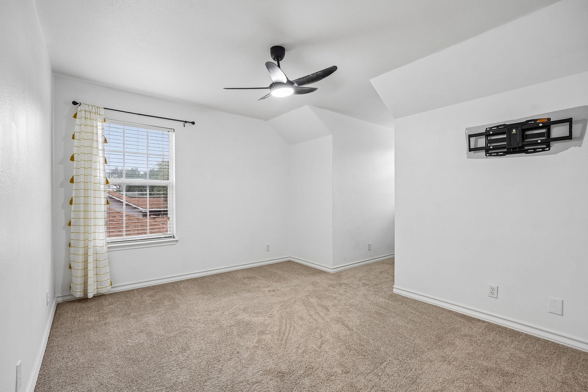 - 15727 Knolldown-S3004-1-005.jpg