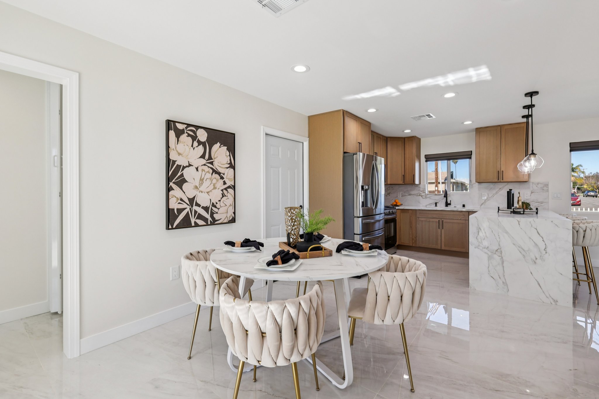 E Madison Ave-S1201-010.jpg