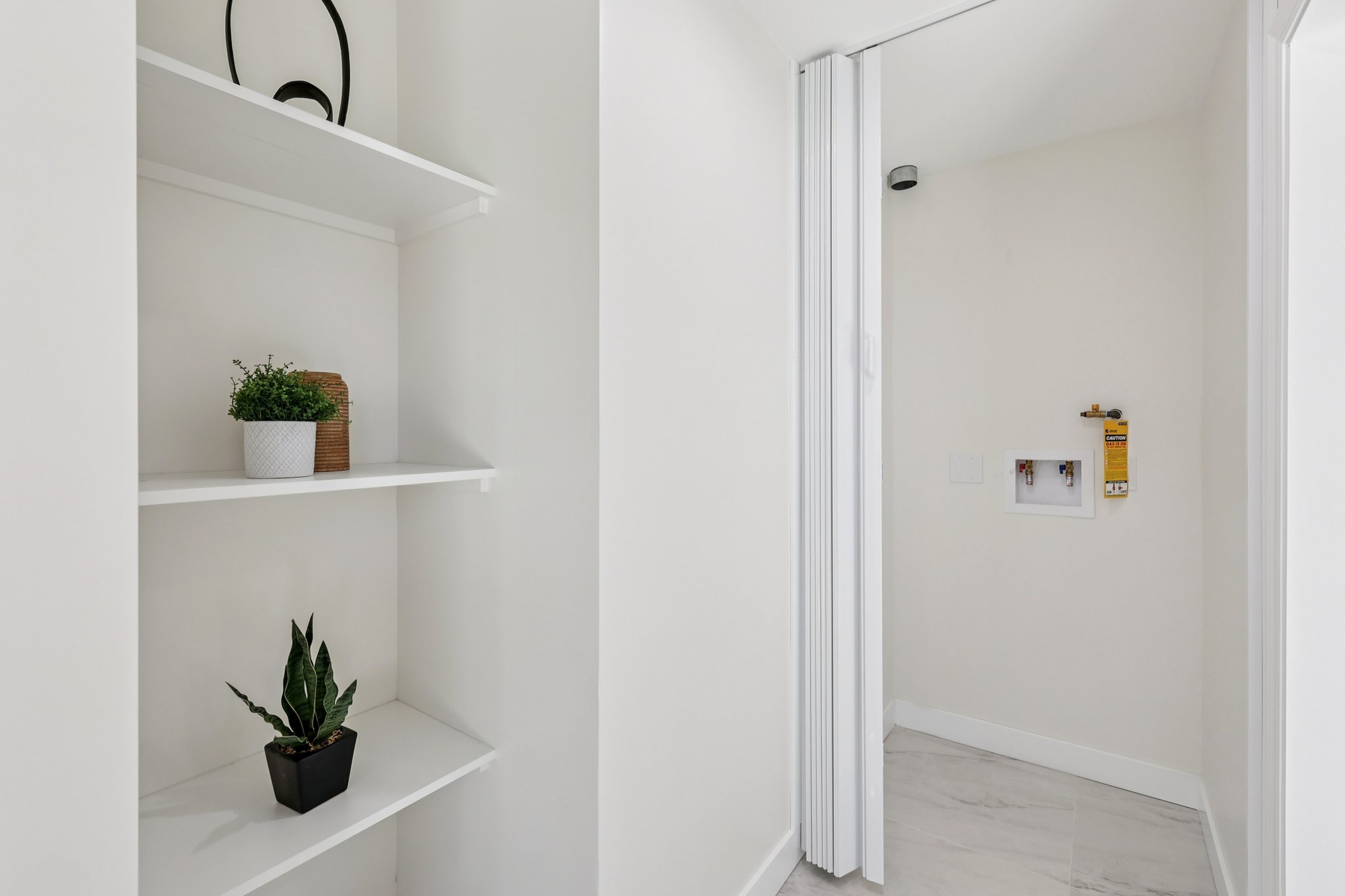 E Madison Ave-S1201-032.jpg