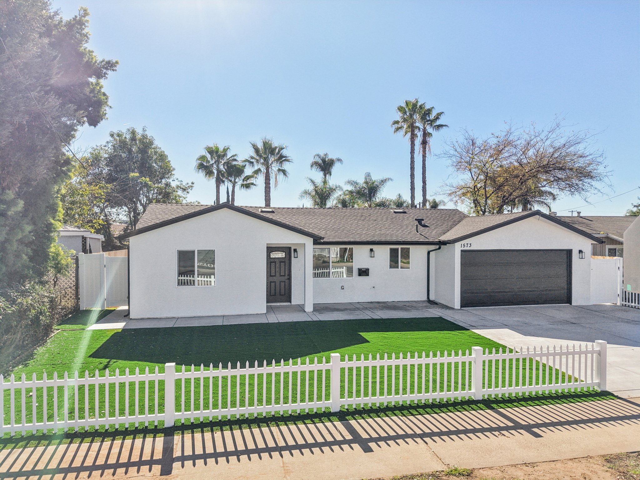 E Madison Ave-S1201-060.jpg