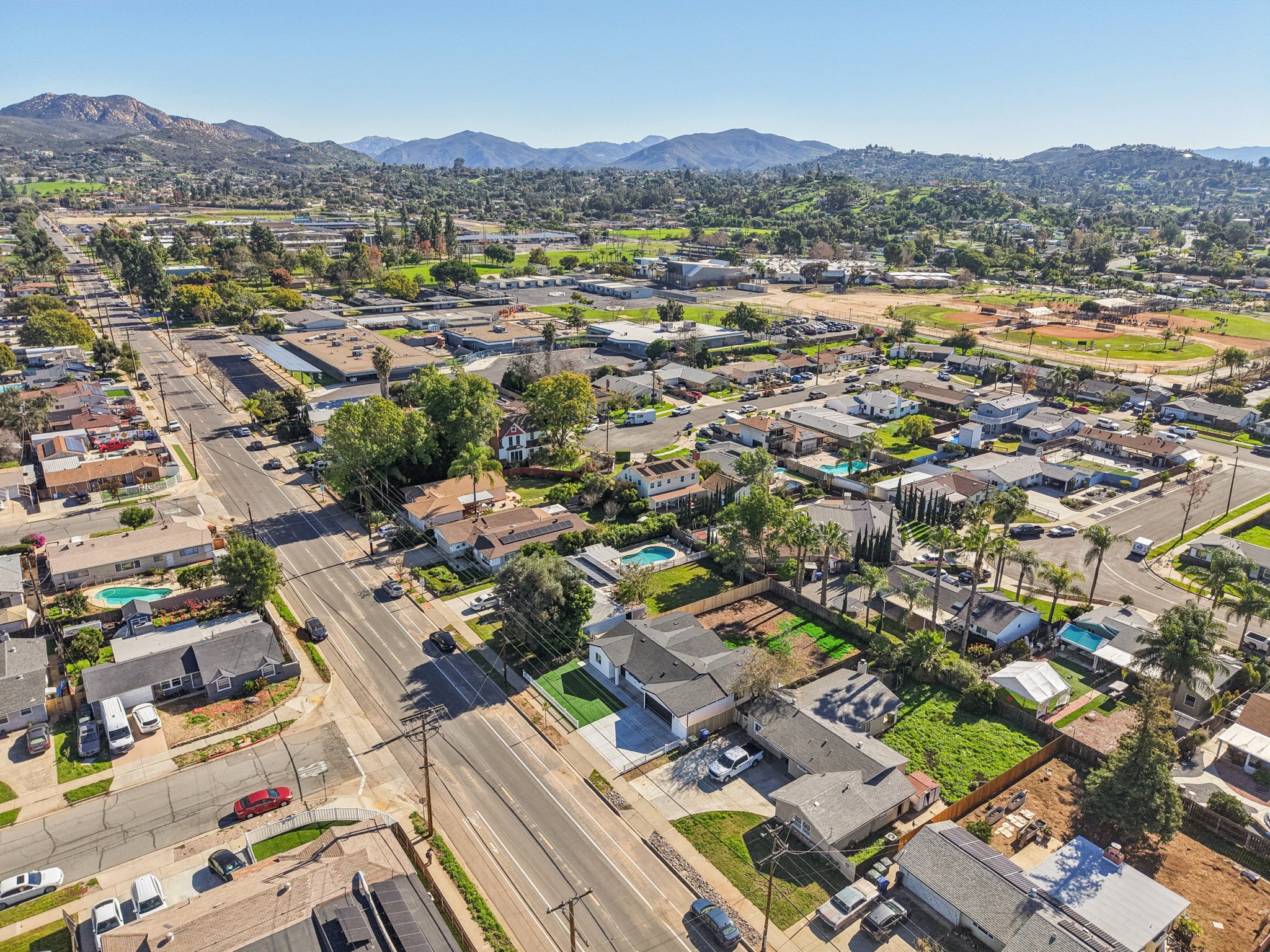 E Madison Ave-S1201-067.jpg