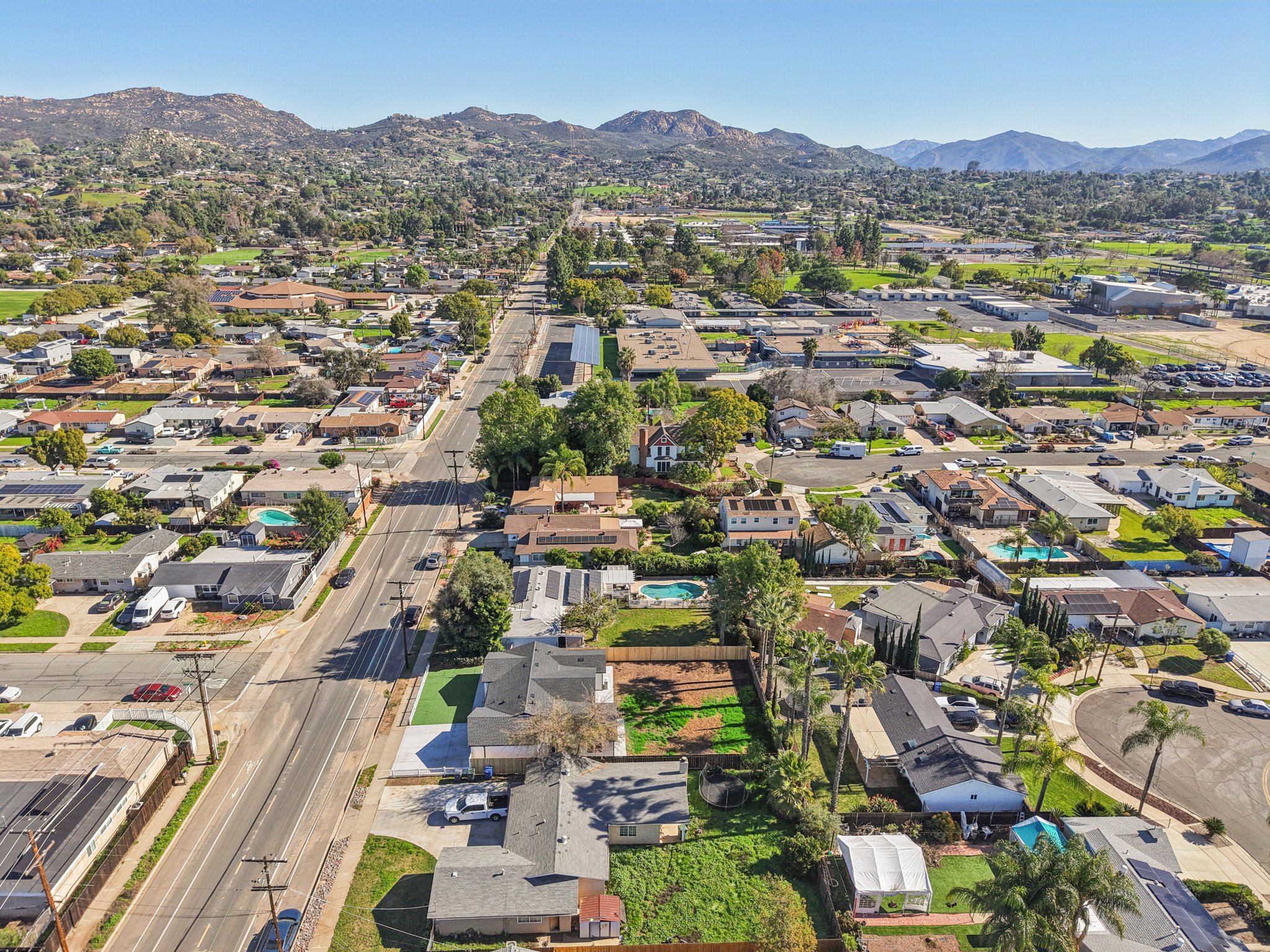 E Madison Ave-S1201-068.jpg