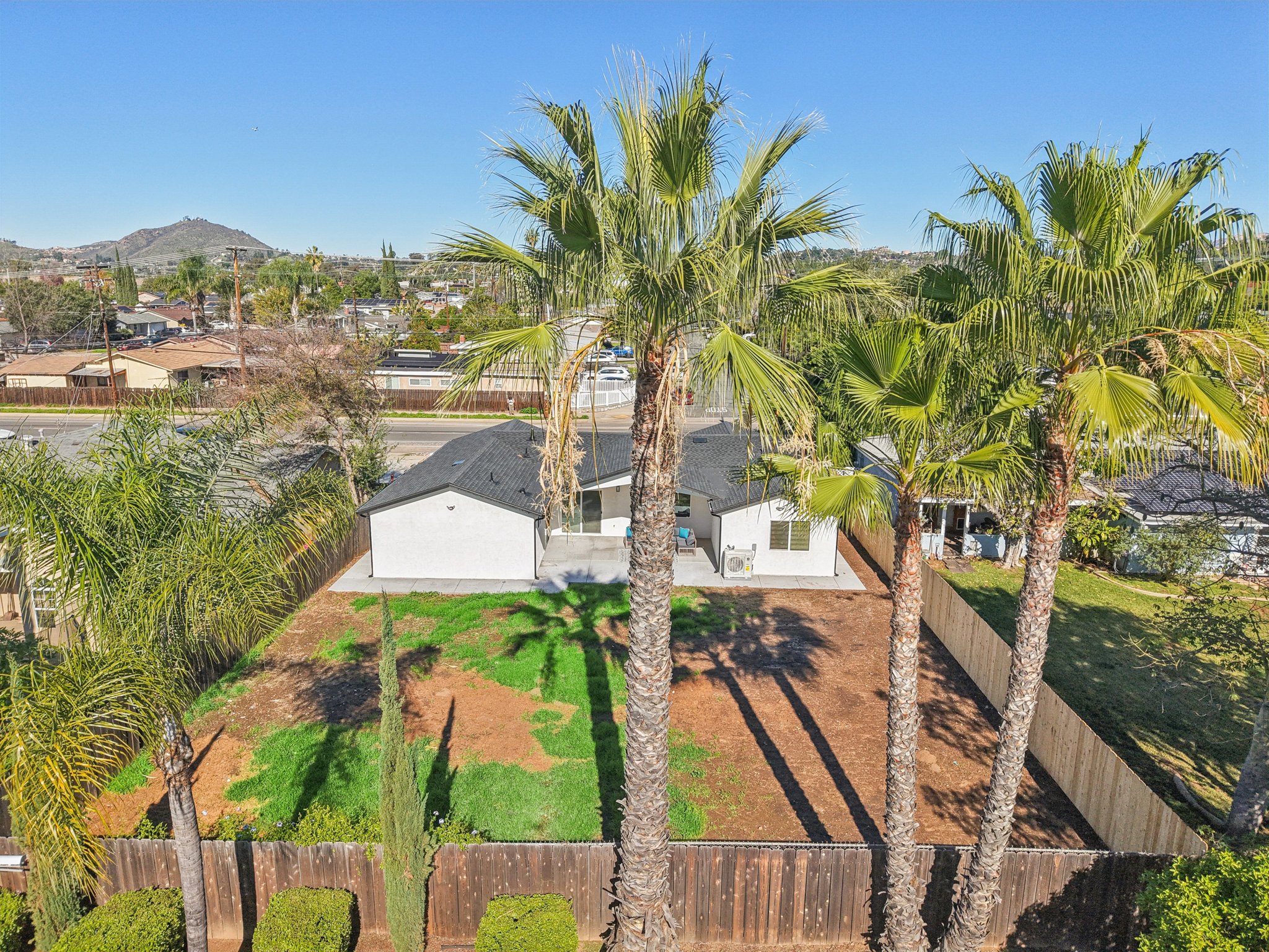 E Madison Ave-S1201-072.jpg