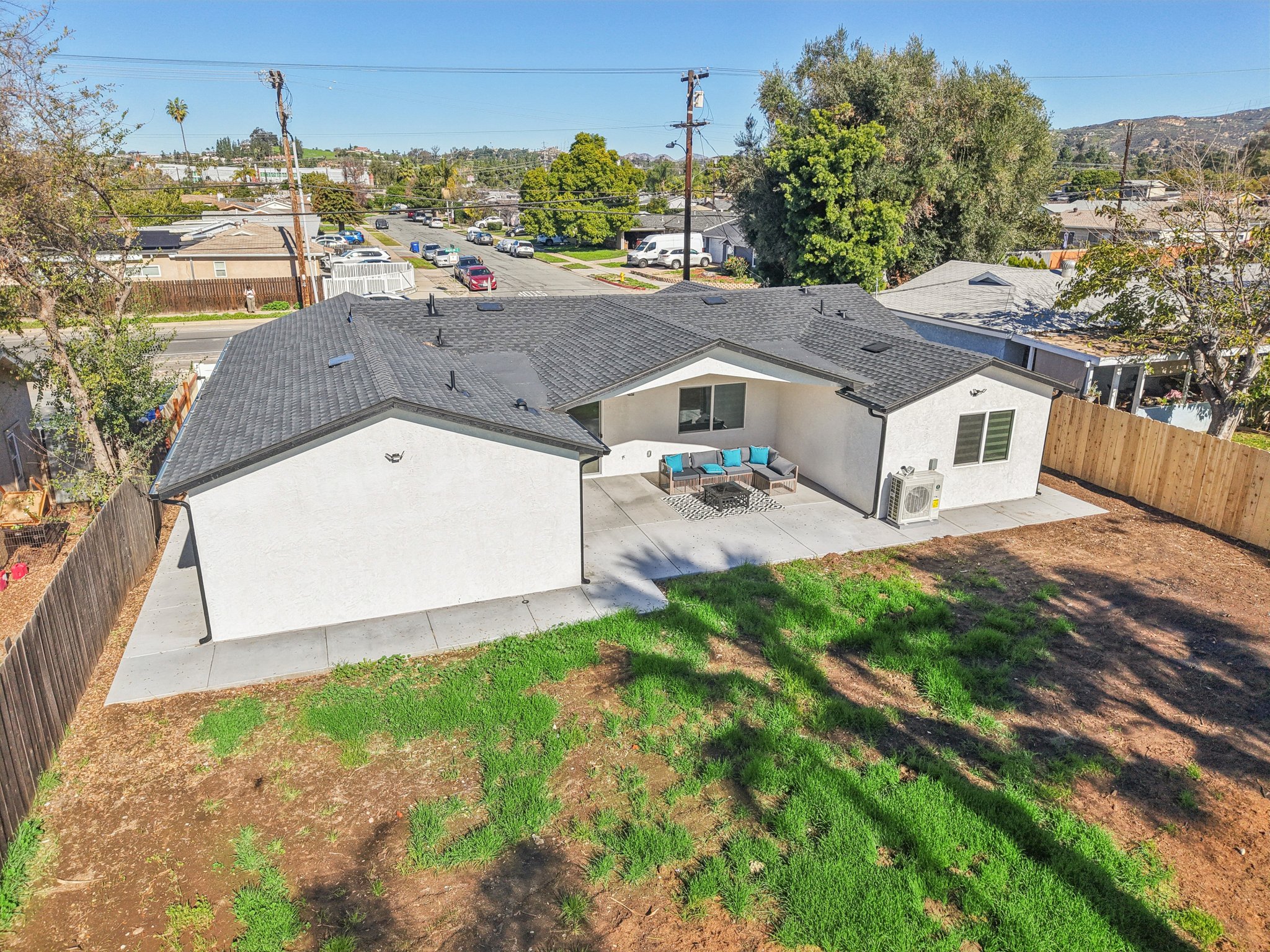 E Madison Ave-S1201-076.jpg