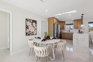 E Madison Ave-S1201-010.jpg