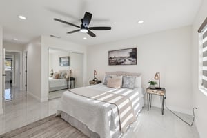 E Madison Ave-S1201-029.jpg