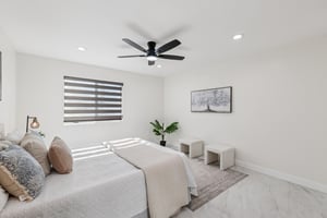 E Madison Ave-S1201-031.jpg