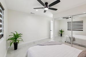 E Madison Ave-S1201-038.jpg