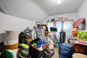  Photo 33