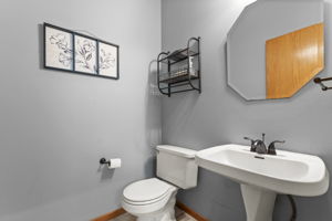  Photo 33