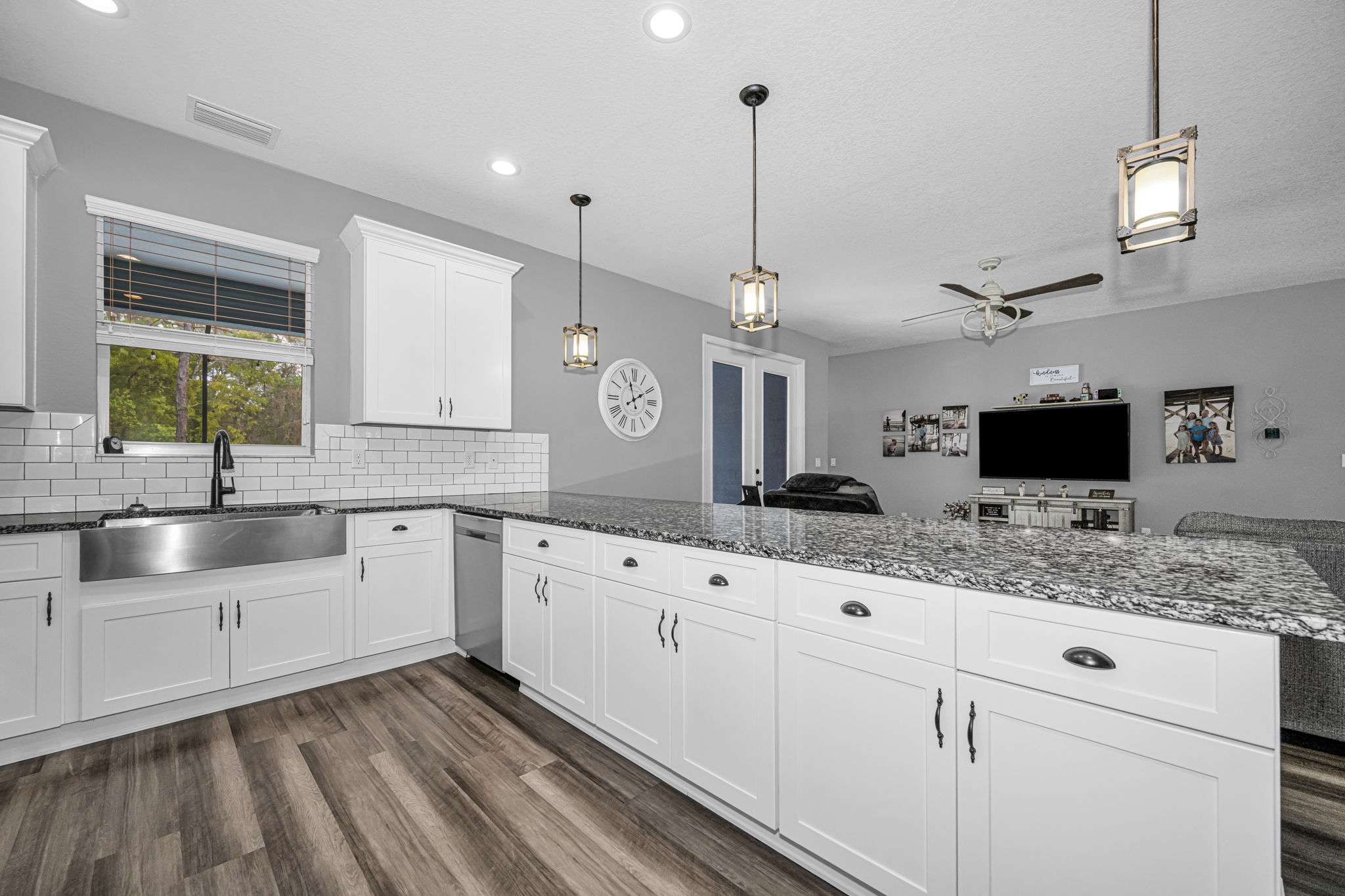 Kitchen 8