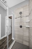 Primary Bathroom 1c
