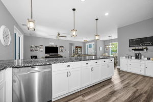 Kitchen 7