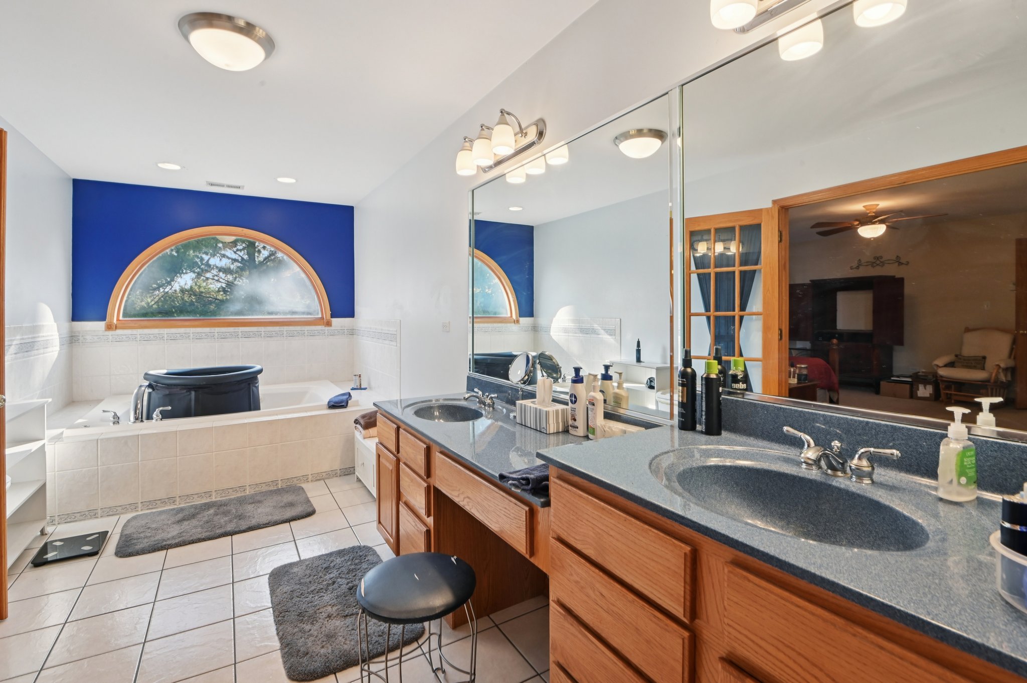 Benton St-S0511-051.jpg