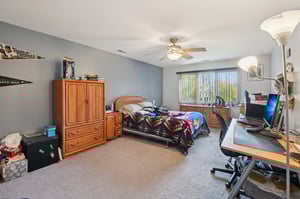 Benton St-S0511-033.jpg