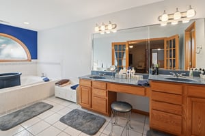 Benton St-S0511-050.jpg