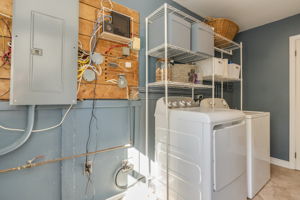  Photo 48