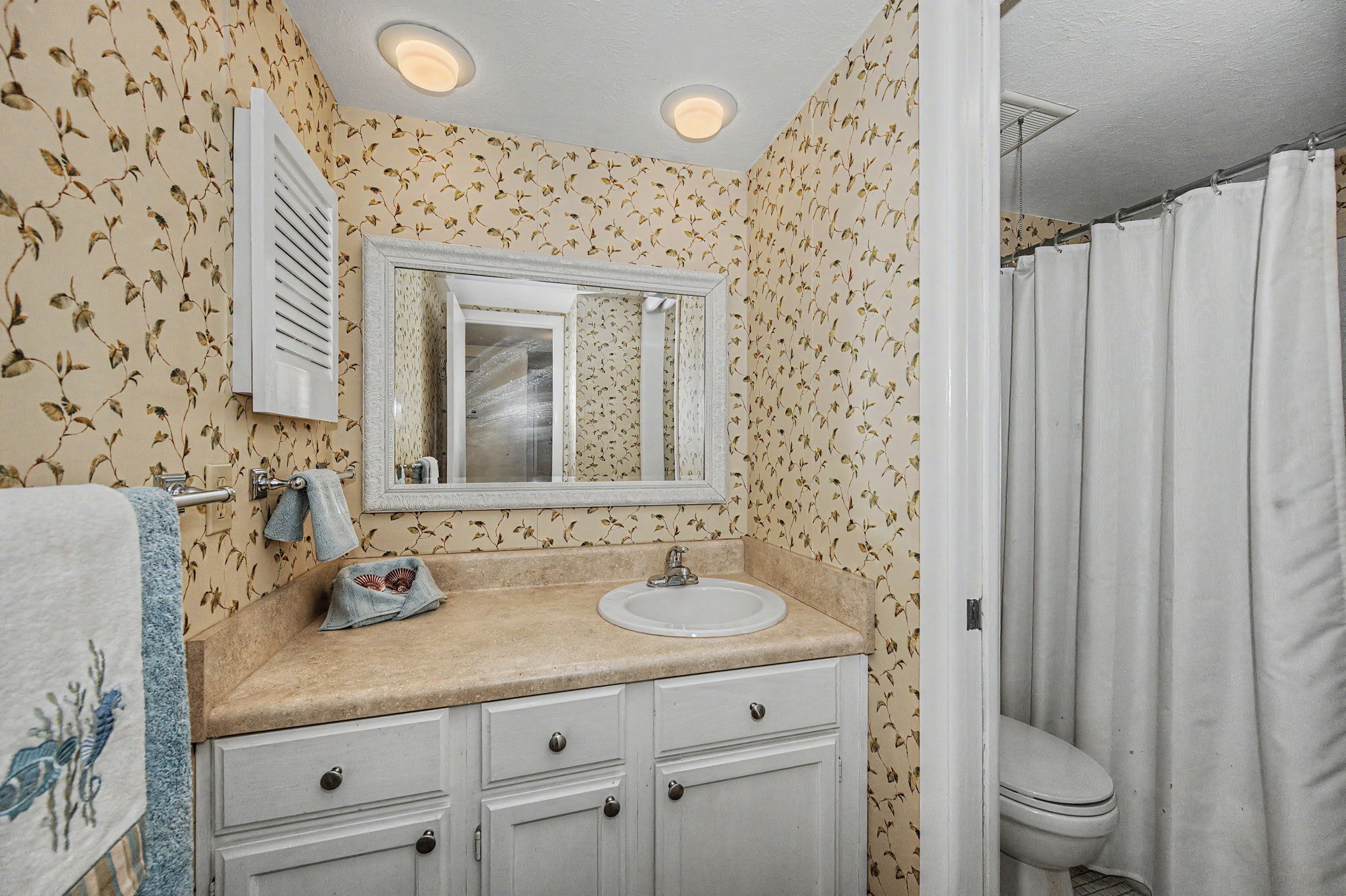 Bathroom 2a
